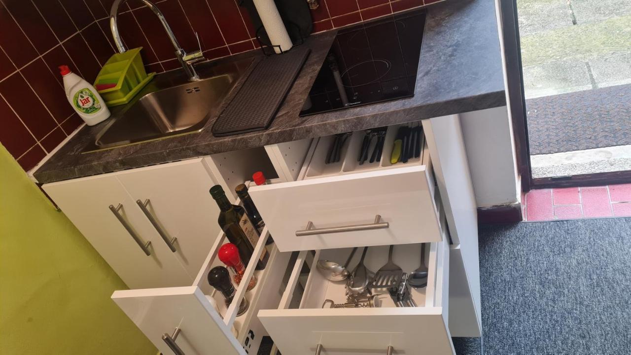 Apartman "Britanac" ซาเกร็บ ภายนอก รูปภาพ